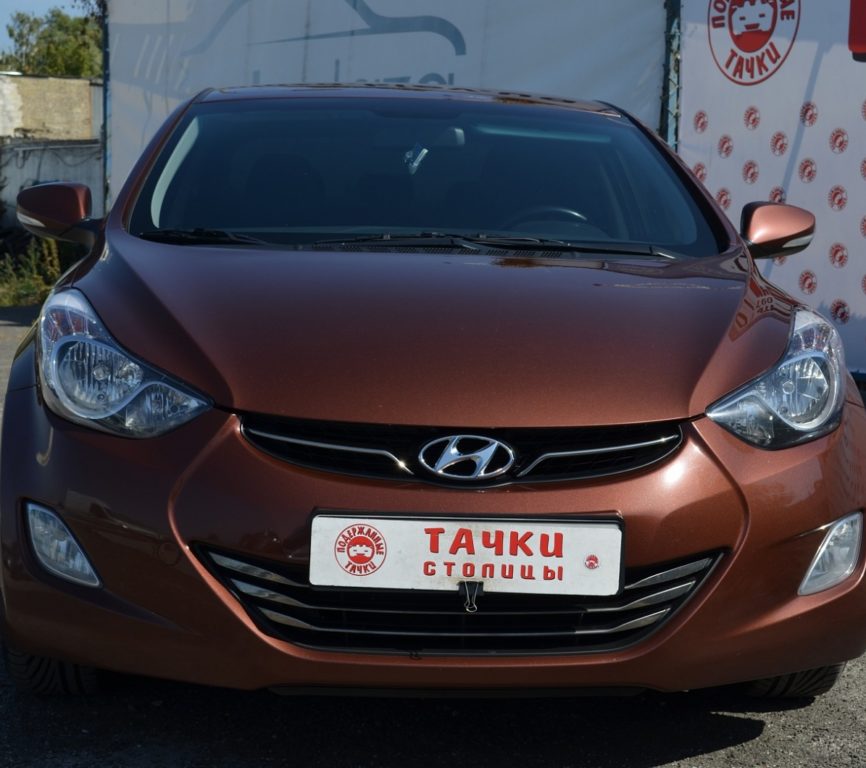 Hyundai Elantra 2012