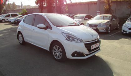 Peugeot 208 2016