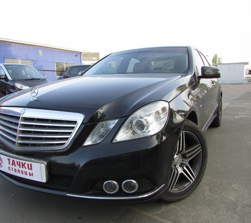 Mercedes-Benz E-Class 2011