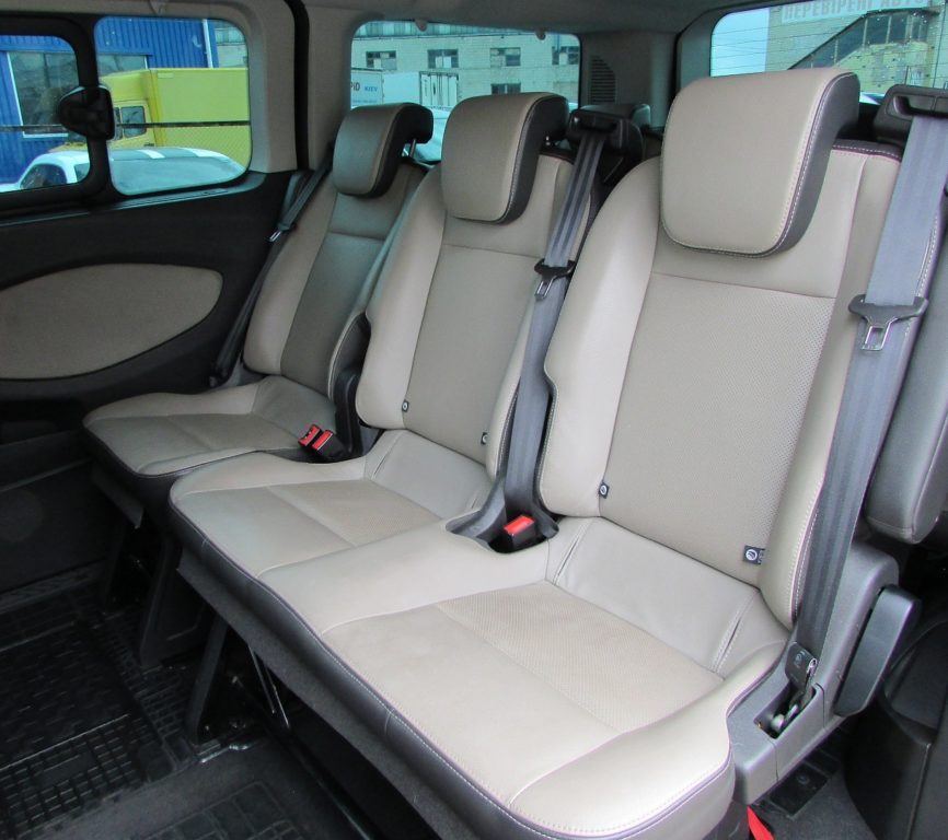 Ford Tourneo Custom 2013