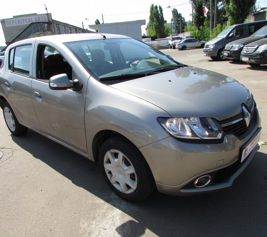 Renault Sandero 2013