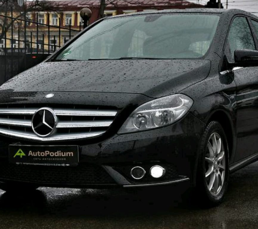 Mercedes-Benz B 180 2012