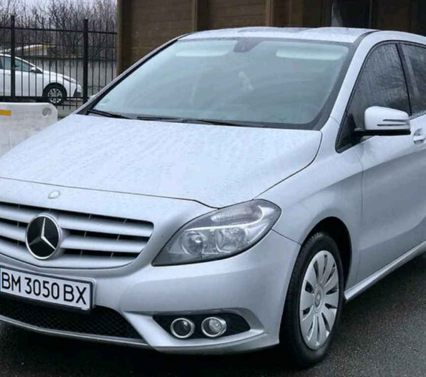 Mercedes-Benz B 180 2012