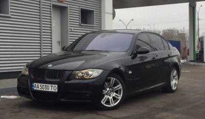 BMW 330 2006