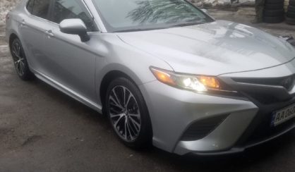 Toyota Camry 2018