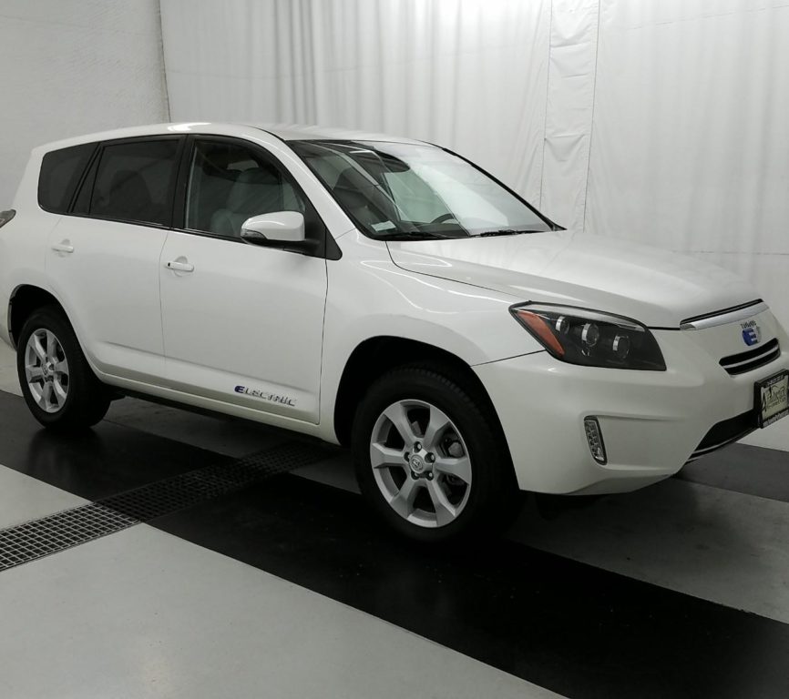 Toyota Rav 4 EV 2013