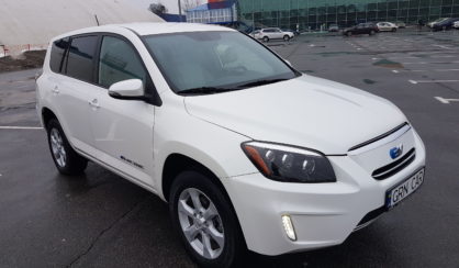 Toyota Rav 4 EV 2013