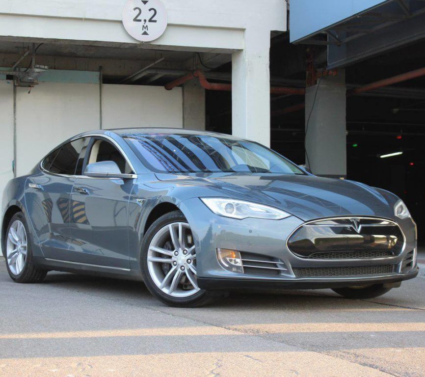 Tesla Model S 2013