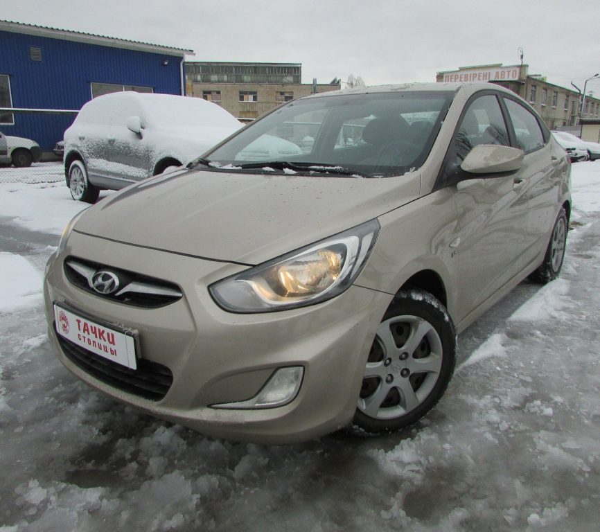 Hyundai Accent 2011