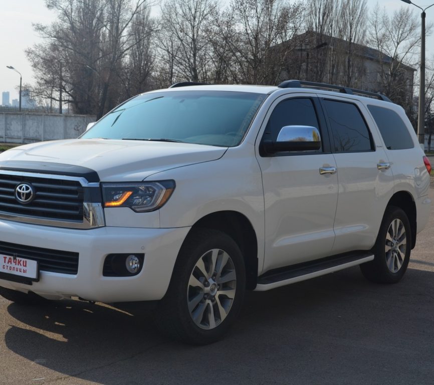 Toyota Sequoia 2017