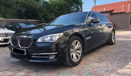 BMW 750 2012