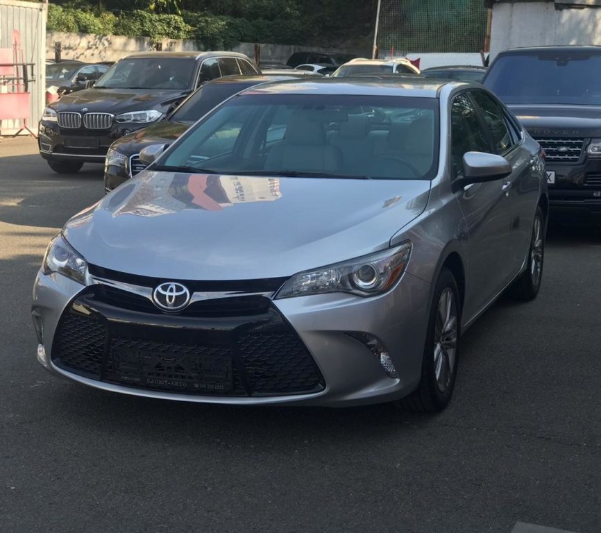 Toyota Camry 2015