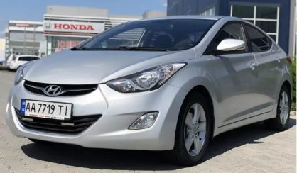 Hyundai Elantra 2013