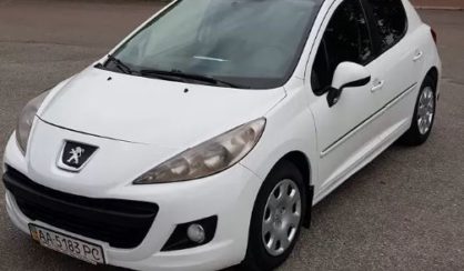 Peugeot 207 2012