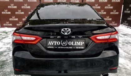 Toyota Camry 2018