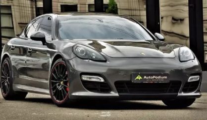 Porsche Panamera GTS 2012