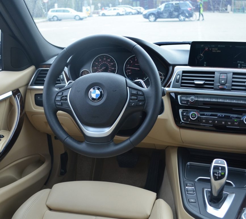 BMW 3 Series 2016