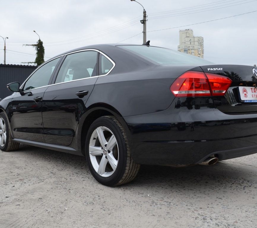 Volkswagen Passat B7 2011