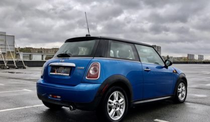 MINI Cooper 2011