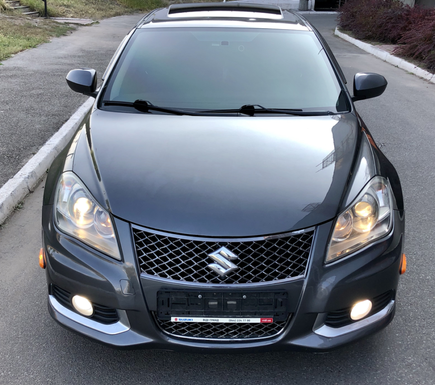 Suzuki Kizashi 2011