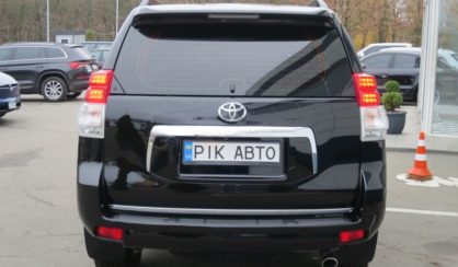 Toyota Land Cruiser Prado 2011