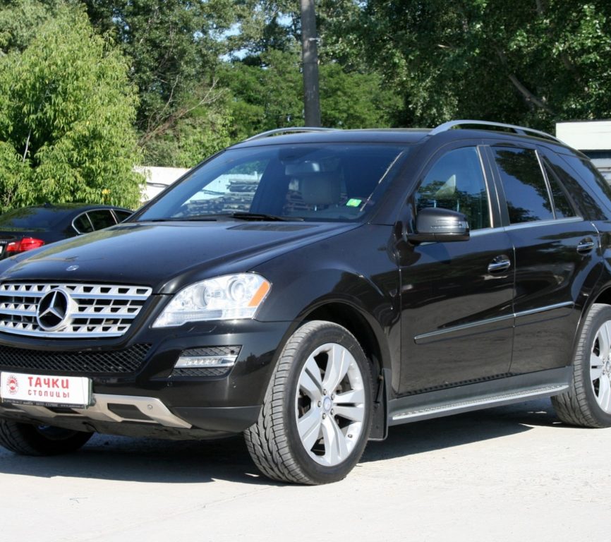 Mercedes-Benz ML-Class 2010