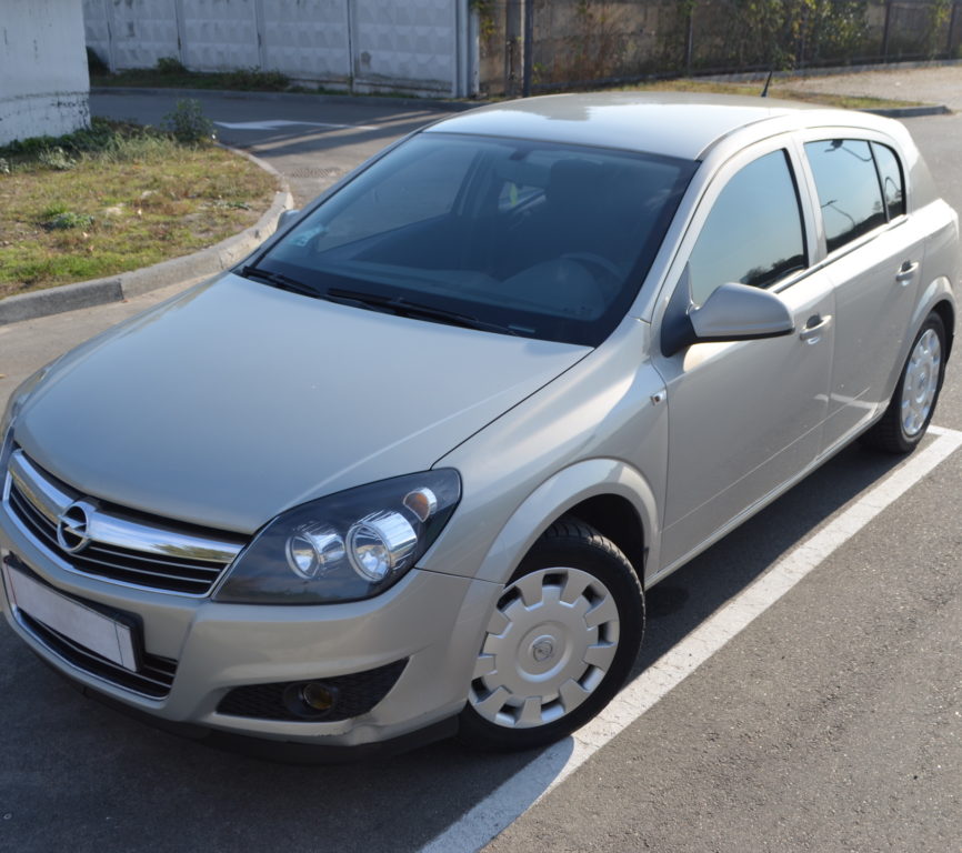 Opel Astra H 2011