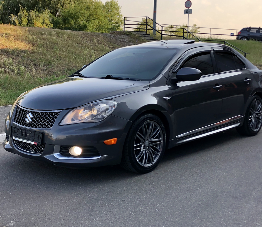 Suzuki Kizashi 2011