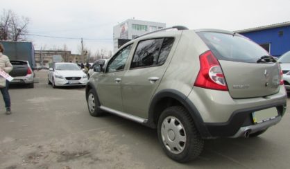 Renault Sandero 2011