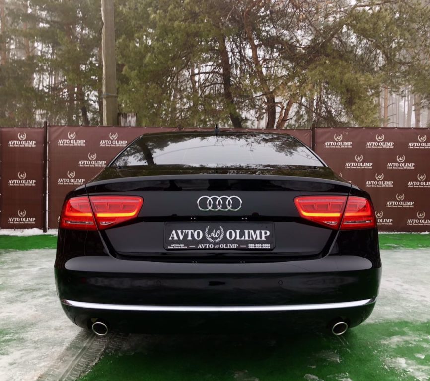 Audi A8 2011