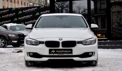 BMW 318 2012