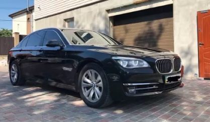 BMW 750 2012