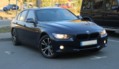BMW 318 2012