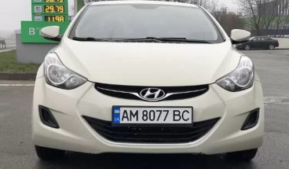 Hyundai Elantra 2012