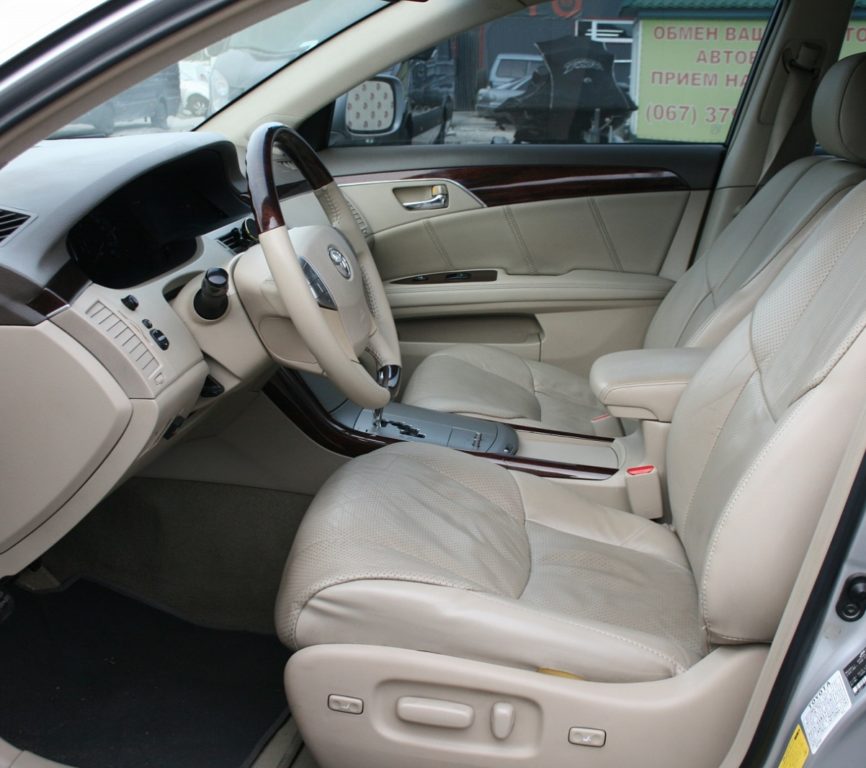 Toyota Avalon 2008