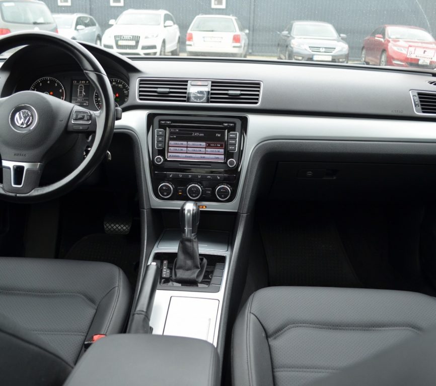 Volkswagen Passat B7 2011