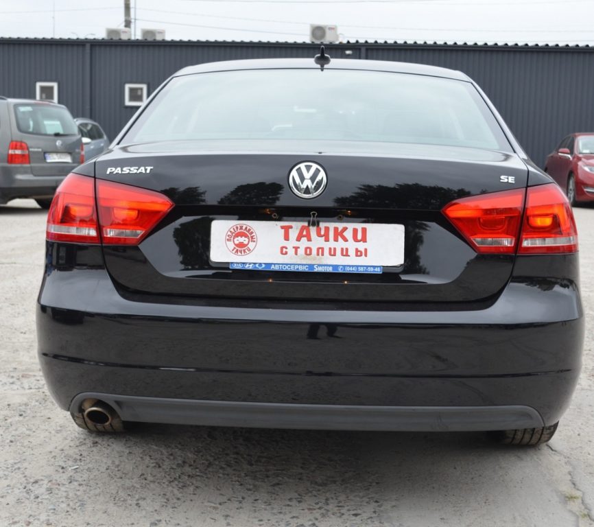 Volkswagen Passat B7 2011