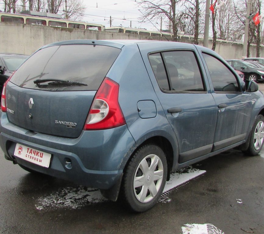 Renault Sandero 2011