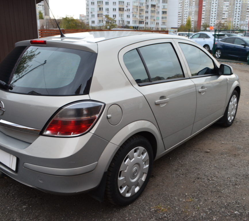 Opel Astra H 2011