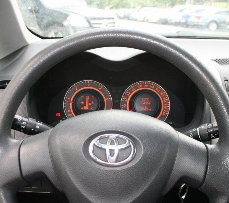 Toyota Auris 2009