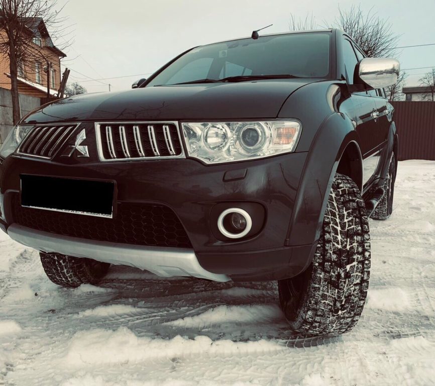 Mitsubishi Pajero Sport 2013