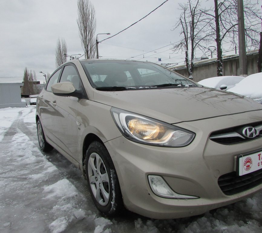 Hyundai Accent 2011