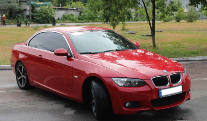 BMW 320 2008