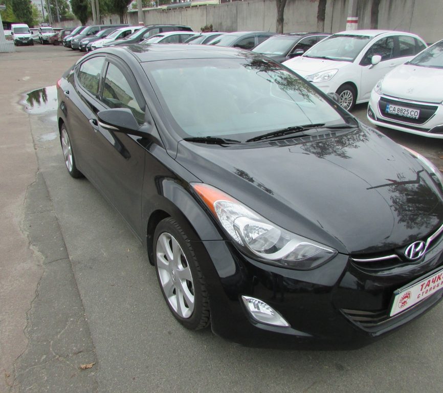 Hyundai Elantra 2013