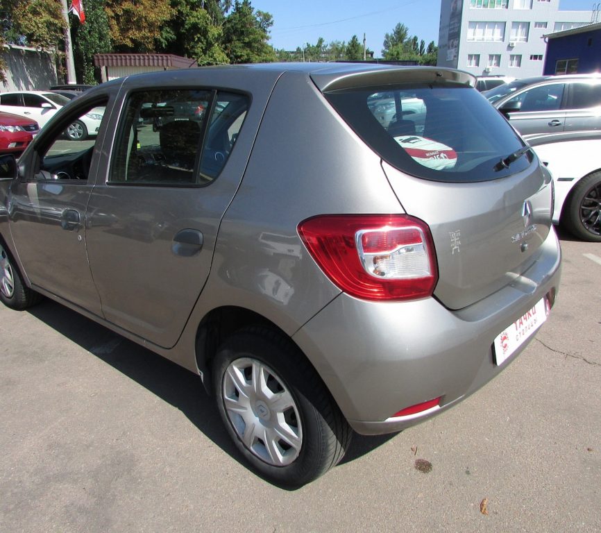 Renault Sandero 2013