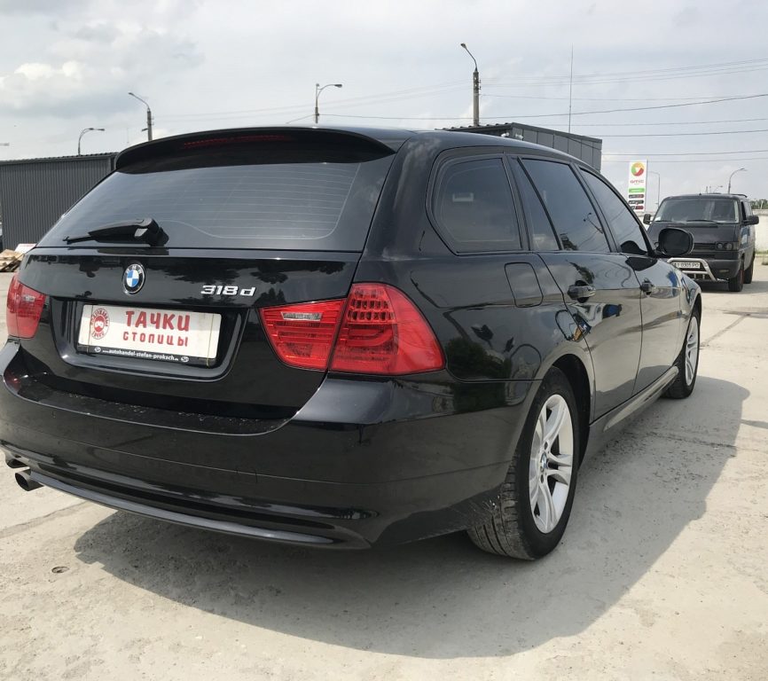 BMW 318 2010