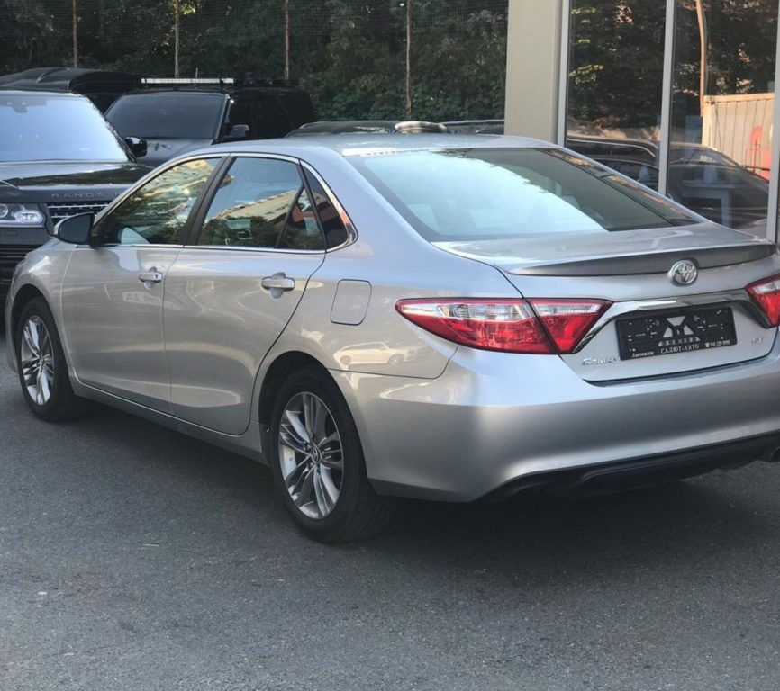 Toyota Camry 2015