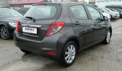 Toyota Yaris 2013