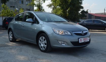 Opel Astra J 2010