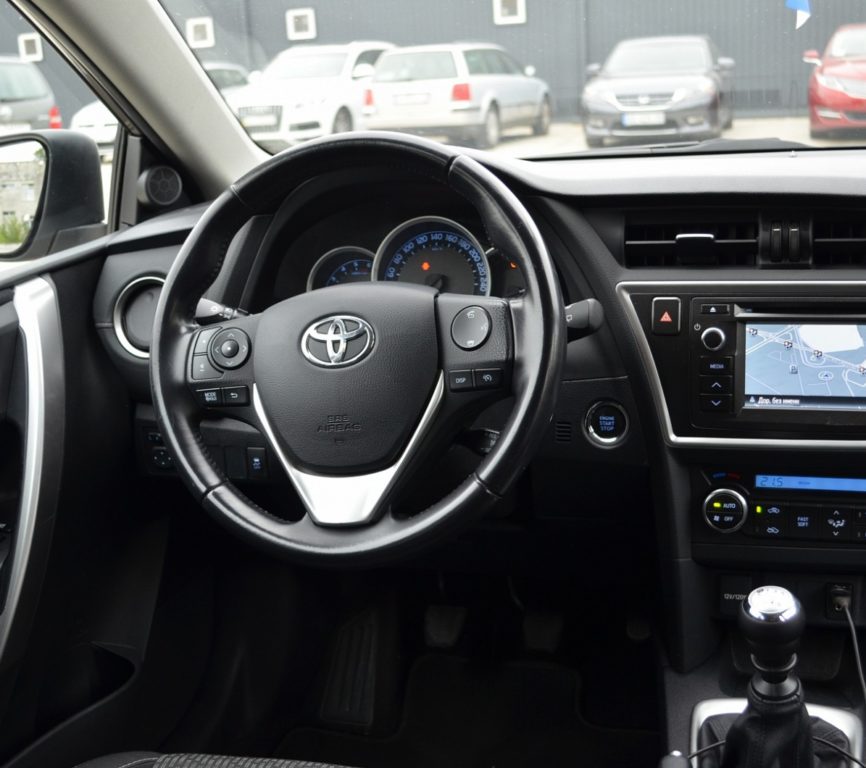 Toyota Auris 2014